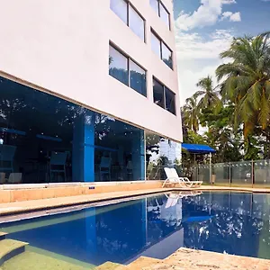 Oceania Hotel